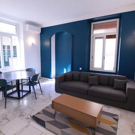 Fantastic 3 Apartment, Bnbrickeys Apartment *